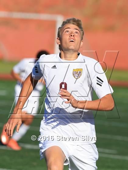 Thumbnail 3 in Pasadena vs. Point Loma (CIF SoCal Regional D3 Playoff) photogallery.