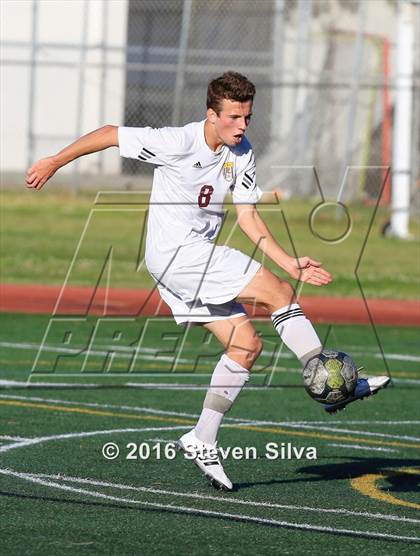 Thumbnail 3 in Pasadena vs. Point Loma (CIF SoCal Regional D3 Playoff) photogallery.