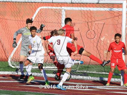 Thumbnail 2 in Pasadena vs. Point Loma (CIF SoCal Regional D3 Playoff) photogallery.