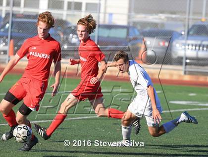 Thumbnail 3 in Pasadena vs. Point Loma (CIF SoCal Regional D3 Playoff) photogallery.