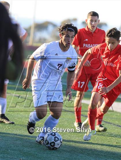 Thumbnail 3 in Pasadena vs. Point Loma (CIF SoCal Regional D3 Playoff) photogallery.