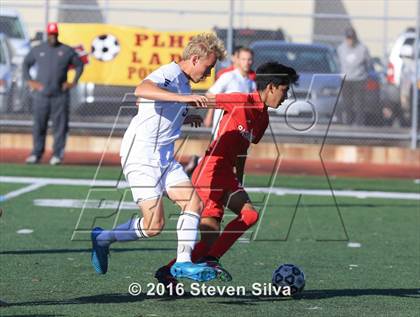 Thumbnail 1 in Pasadena vs. Point Loma (CIF SoCal Regional D3 Playoff) photogallery.