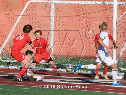 Thumbnail 3 in Pasadena vs. Point Loma (CIF SoCal Regional D3 Playoff) photogallery.