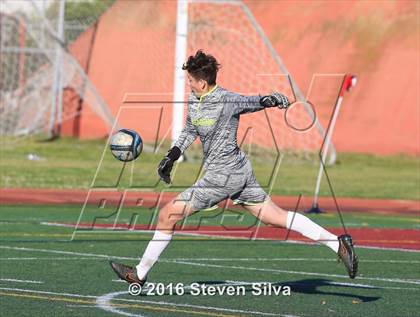 Thumbnail 3 in Pasadena vs. Point Loma (CIF SoCal Regional D3 Playoff) photogallery.
