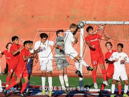 Thumbnail 3 in Pasadena vs. Point Loma (CIF SoCal Regional D3 Playoff) photogallery.