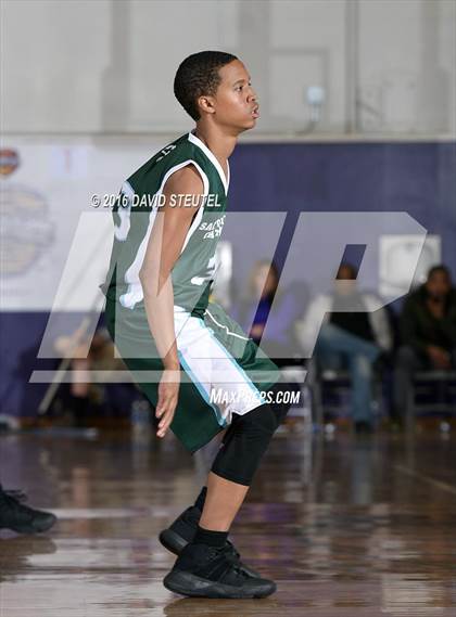 Thumbnail 3 in Sacred Heart Cathedral Preparatory vs. Burbank (St. Hope Elite Classic) photogallery.