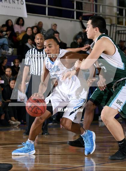 Thumbnail 1 in Sacred Heart Cathedral Preparatory vs. Burbank (St. Hope Elite Classic) photogallery.