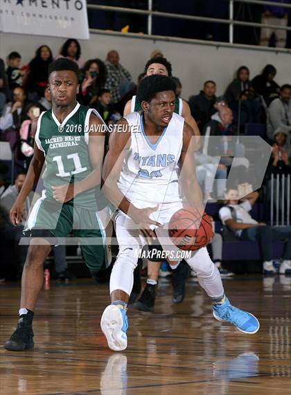 Thumbnail 1 in Sacred Heart Cathedral Preparatory vs. Burbank (St. Hope Elite Classic) photogallery.