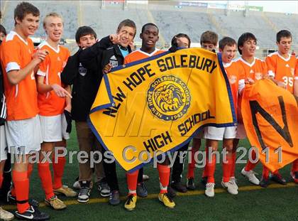 Thumbnail 3 in New Hope-Solebury vs Mercyhurst Prep (PIAA Class A Final) photogallery.
