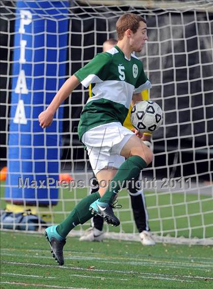 Thumbnail 2 in New Hope-Solebury vs Mercyhurst Prep (PIAA Class A Final) photogallery.