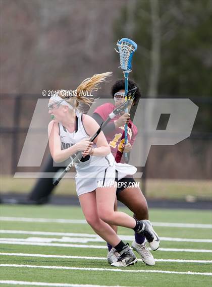 Thumbnail 1 in Hickory @ Hough photogallery.