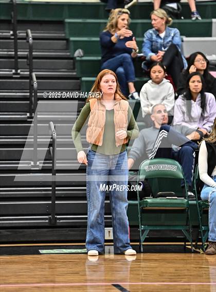 Thumbnail 2 in FR: Pomona @ D'Evelyn photogallery.