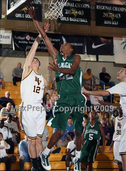 Thumbnail 2 in Bishop Verot vs Pembroke Pines (City of Palms Classic) photogallery.