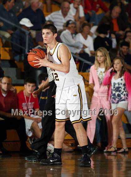 Thumbnail 3 in Bishop Verot vs Pembroke Pines (City of Palms Classic) photogallery.