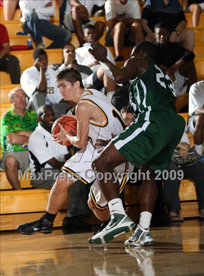 Thumbnail 1 in Bishop Verot vs Pembroke Pines (City of Palms Classic) photogallery.