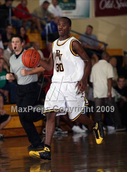 Thumbnail 2 in Bishop Verot vs Pembroke Pines (City of Palms Classic) photogallery.