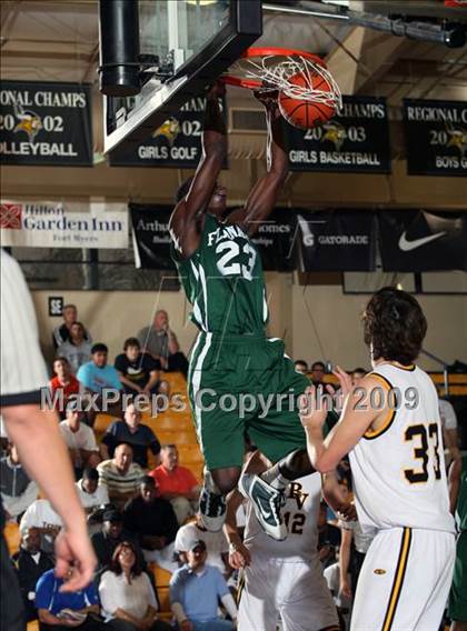 Thumbnail 1 in Bishop Verot vs Pembroke Pines (City of Palms Classic) photogallery.