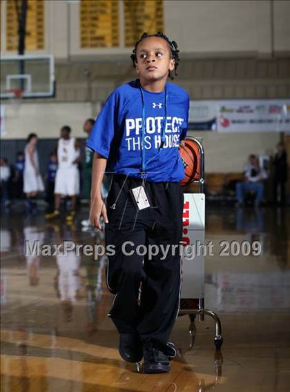 Thumbnail 2 in Bishop Verot vs Pembroke Pines (City of Palms Classic) photogallery.