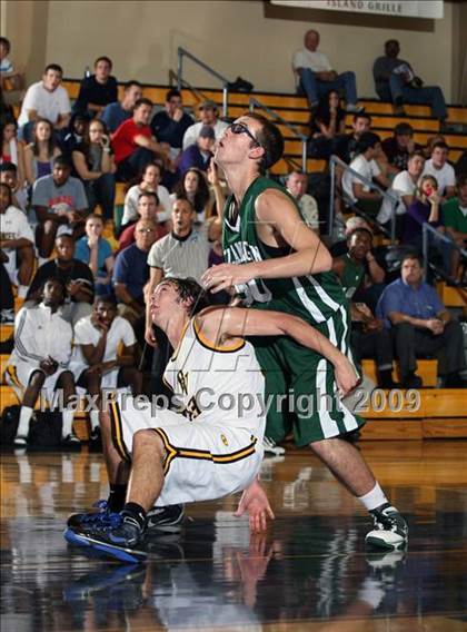 Thumbnail 3 in Bishop Verot vs Pembroke Pines (City of Palms Classic) photogallery.