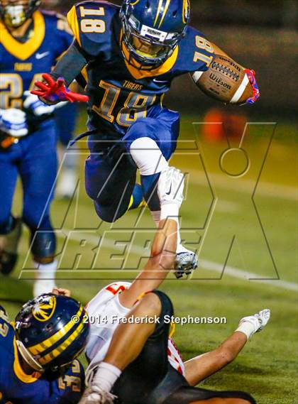 Thumbnail 2 in Oakdale vs. Inderkum (CIF SJS D3 Final)  photogallery.