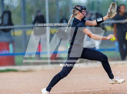 Thumbnail 1 in Fremont @ Lincoln Northeast photogallery.