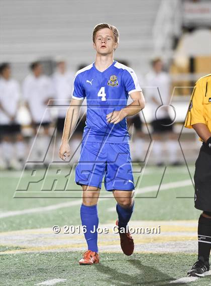 Thumbnail 1 in Reagan [Ronald] vs MacArthur [Douglas] (Blossom Athletic Center) photogallery.