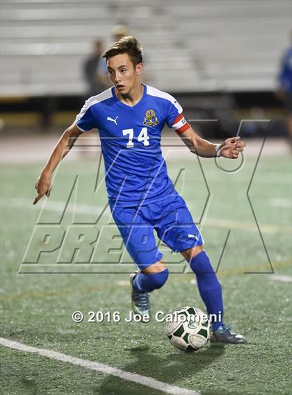 Thumbnail 2 in Reagan [Ronald] vs MacArthur [Douglas] (Blossom Athletic Center) photogallery.