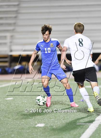 Thumbnail 3 in Reagan [Ronald] vs MacArthur [Douglas] (Blossom Athletic Center) photogallery.