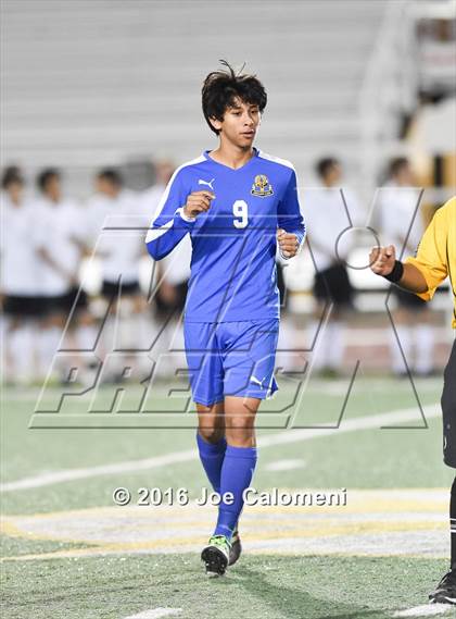 Thumbnail 1 in Reagan [Ronald] vs MacArthur [Douglas] (Blossom Athletic Center) photogallery.