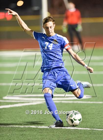Thumbnail 3 in Reagan [Ronald] vs MacArthur [Douglas] (Blossom Athletic Center) photogallery.