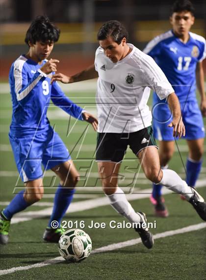 Thumbnail 1 in Reagan [Ronald] vs MacArthur [Douglas] (Blossom Athletic Center) photogallery.