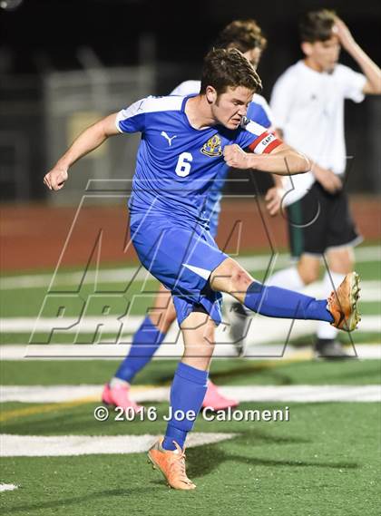 Thumbnail 2 in Reagan [Ronald] vs MacArthur [Douglas] (Blossom Athletic Center) photogallery.