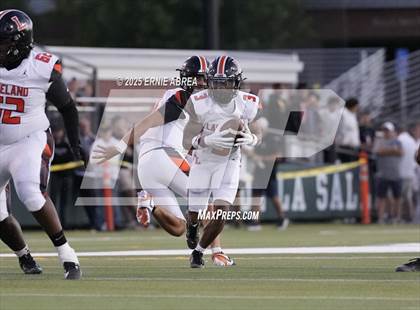 Thumbnail 1 in Lakeland @ De La Salle (MaxPreps Game of the Week) photogallery.