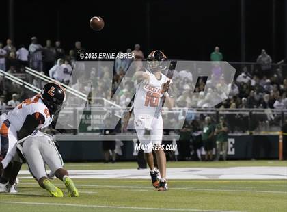 Thumbnail 2 in Lakeland @ De La Salle (MaxPreps Game of the Week) photogallery.