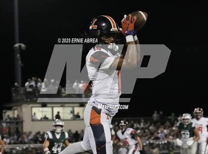 Thumbnail 1 in Lakeland @ De La Salle (MaxPreps Game of the Week) photogallery.