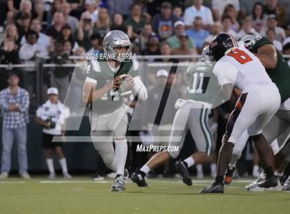 Thumbnail 1 in Lakeland @ De La Salle (MaxPreps Game of the Week) photogallery.