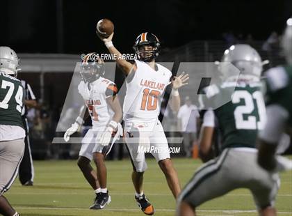 Thumbnail 2 in Lakeland @ De La Salle (MaxPreps Game of the Week) photogallery.