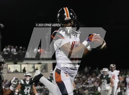Thumbnail 1 in Lakeland @ De La Salle (MaxPreps Game of the Week) photogallery.
