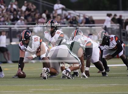 Thumbnail 3 in Lakeland @ De La Salle (MaxPreps Game of the Week) photogallery.