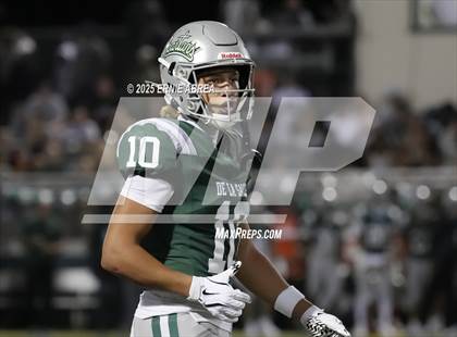 Thumbnail 3 in Lakeland @ De La Salle (MaxPreps Game of the Week) photogallery.