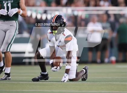 Thumbnail 3 in Lakeland @ De La Salle (MaxPreps Game of the Week) photogallery.