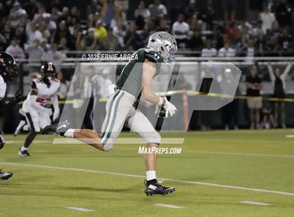 Thumbnail 3 in Lakeland @ De La Salle (MaxPreps Game of the Week) photogallery.