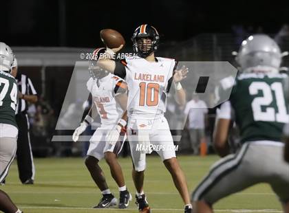 Thumbnail 2 in Lakeland @ De La Salle (MaxPreps Game of the Week) photogallery.