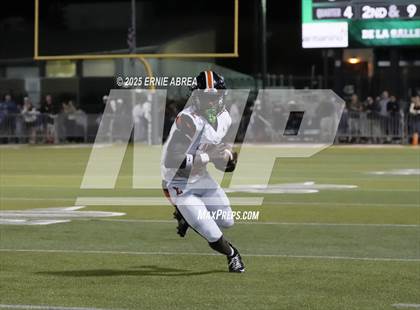 Thumbnail 3 in Lakeland @ De La Salle (MaxPreps Game of the Week) photogallery.