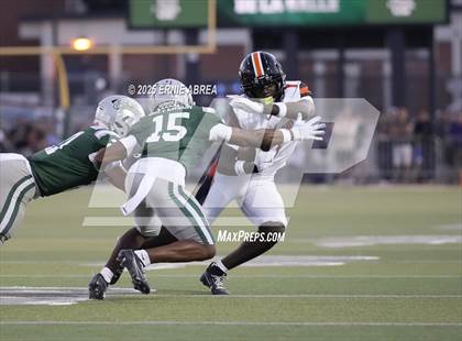 Thumbnail 3 in Lakeland @ De La Salle (MaxPreps Game of the Week) photogallery.