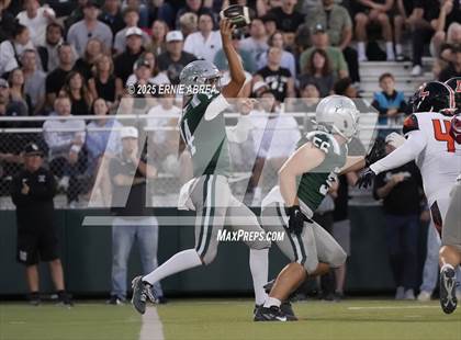 Thumbnail 3 in Lakeland @ De La Salle (MaxPreps Game of the Week) photogallery.