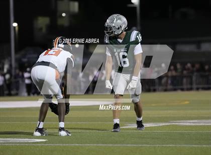Thumbnail 1 in Lakeland @ De La Salle (MaxPreps Game of the Week) photogallery.