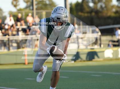 Thumbnail 2 in Lakeland @ De La Salle (MaxPreps Game of the Week) photogallery.