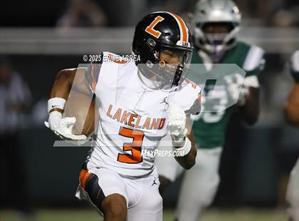 Thumbnail 3 in Lakeland @ De La Salle (MaxPreps Game of the Week) photogallery.