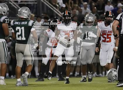 Thumbnail 2 in Lakeland @ De La Salle (MaxPreps Game of the Week) photogallery.